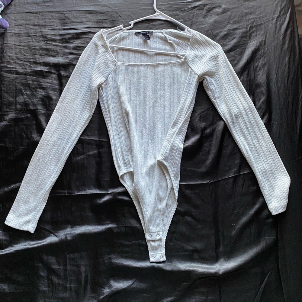 White Long Sleeve Body Suit Forever 21 Brand New Trendy Button At The Bottom